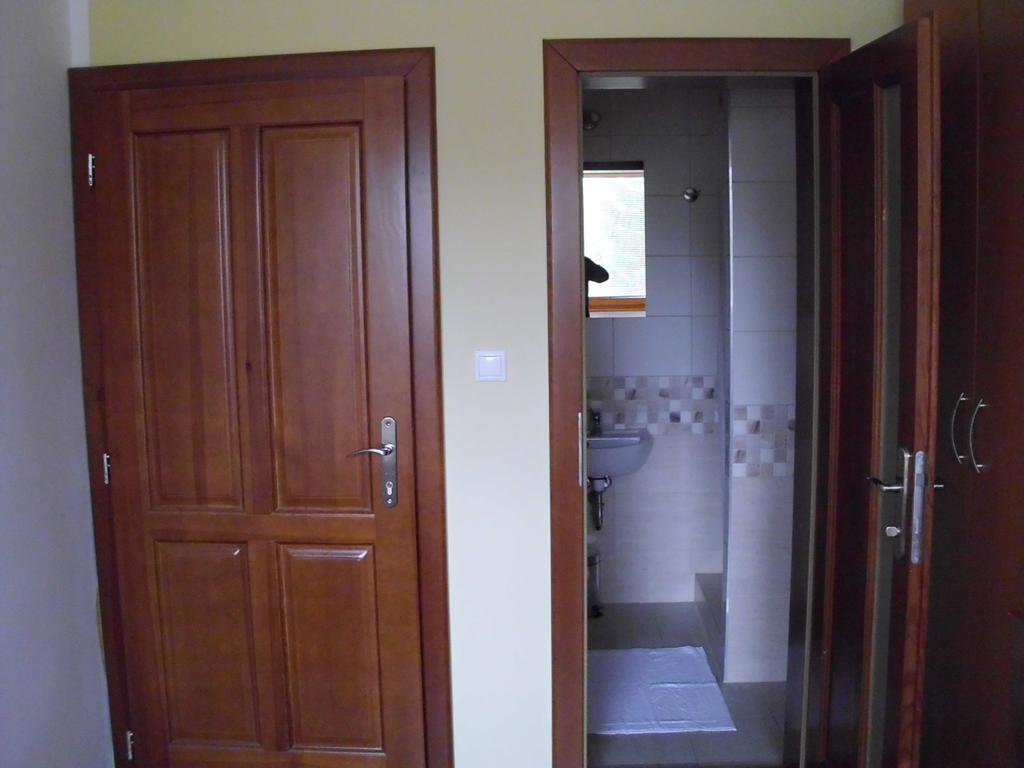 Guest House Mladost Prešov Esterno foto