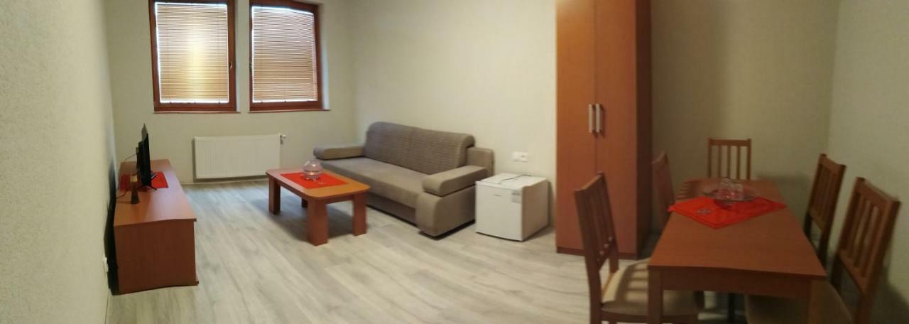 Guest House Mladost Prešov Esterno foto